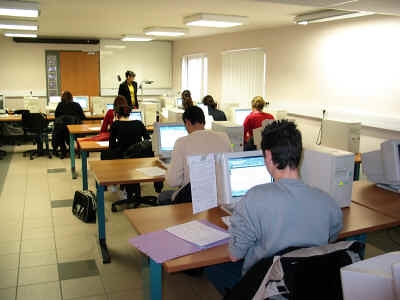 Initiation au métier de secrétaire bureautique